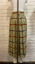 Load image into Gallery viewer, 1980’s Vintage High Waisted Striped Pleated Skirt
