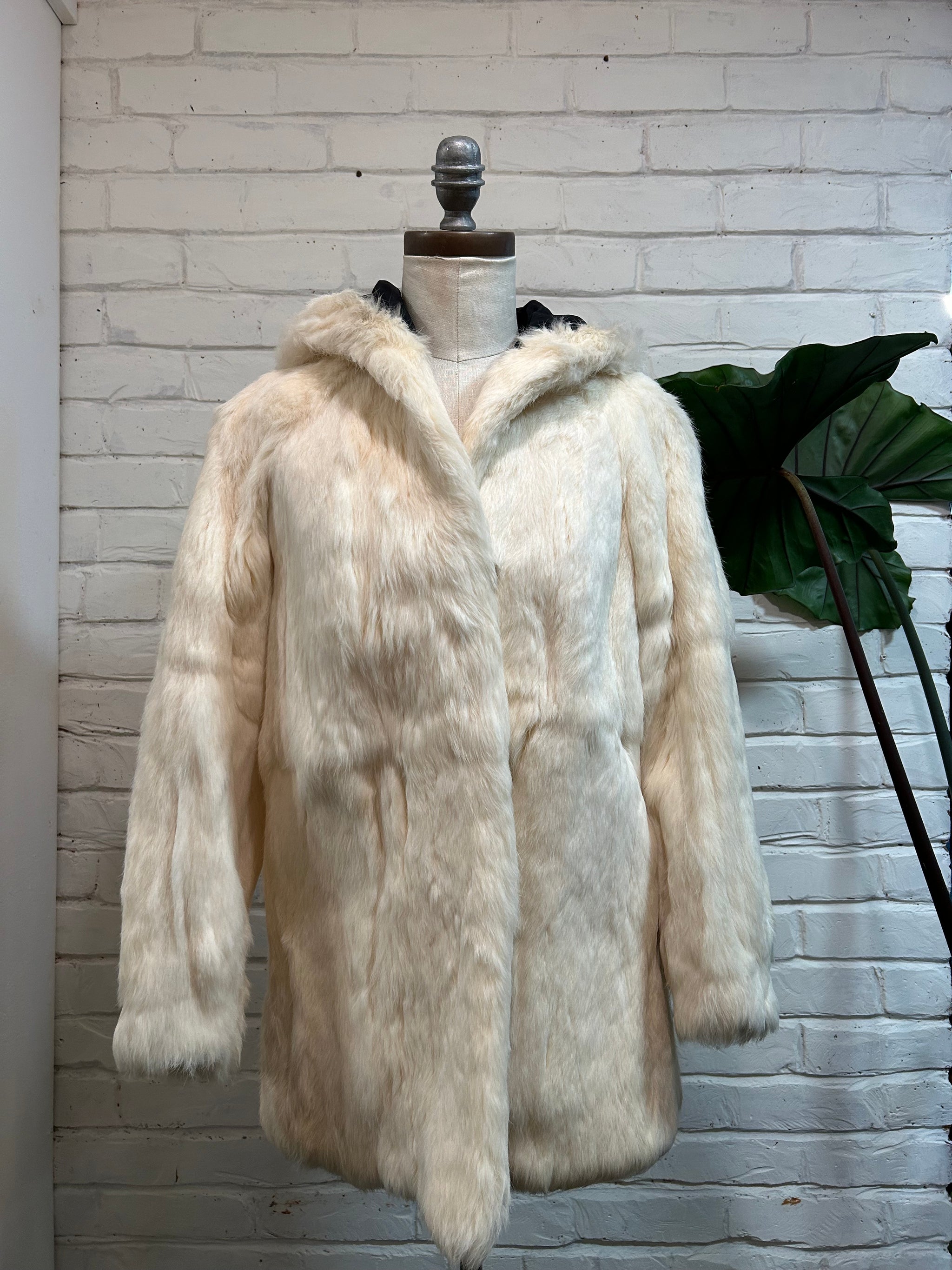 Rabbit fur coat vintage hotsell