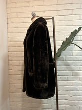 Load image into Gallery viewer, 1970’s Vintage Faux Fur Jacket
