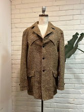 Load image into Gallery viewer, 1970’s Vintage Brown PENDLETON Coat
