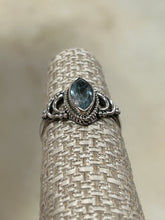 Load image into Gallery viewer, Vintage Aquamarine Ring
